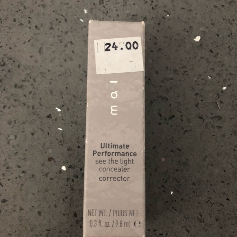 Mally Concealer shade light